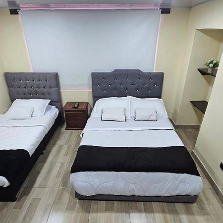 Colisseum Roma House- Campin Simon Bolivar Movistar Embajada Compensar Bogota Bagian luar foto